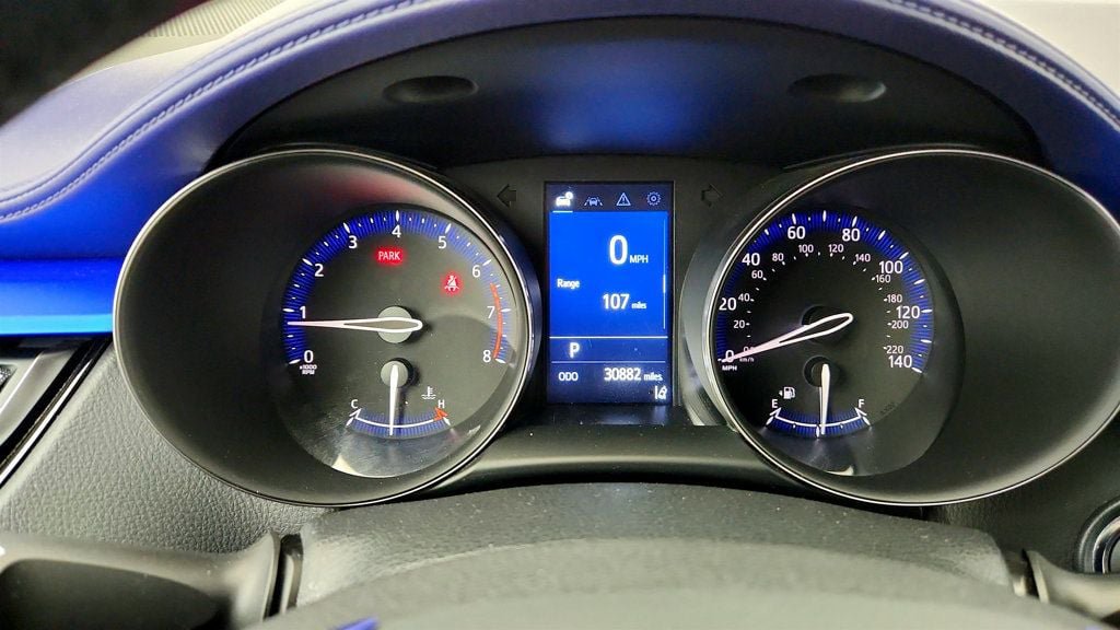 Used 2021 Toyota C-HR XLE FWD image 14