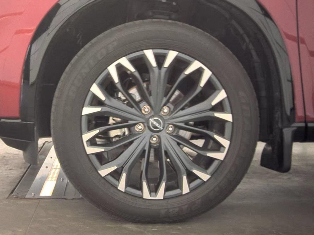 Certified 2026 Nissan Rogue Platinum w/ Platinum Premium Package AWD/4WD image 15