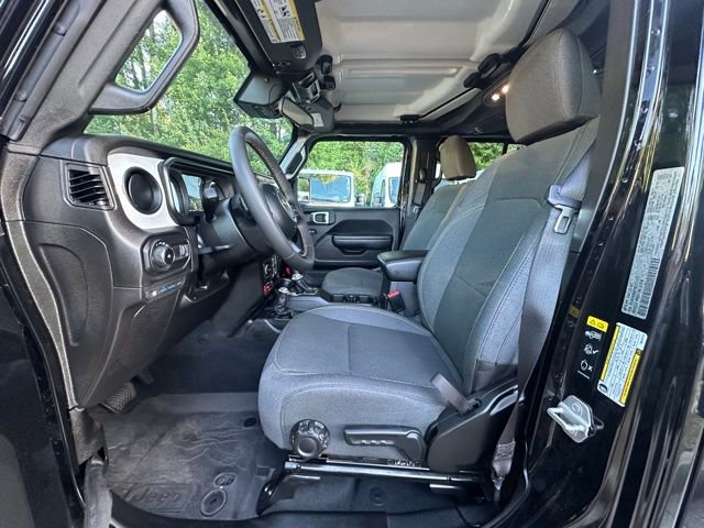 Used 2024 Jeep Wrangler Unlimited image 25