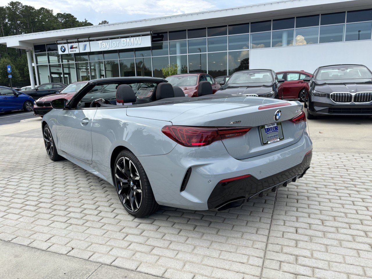 Used 2025 BMW 440i xDrive Convertible w/ Premium Package AWD/4WD image 7