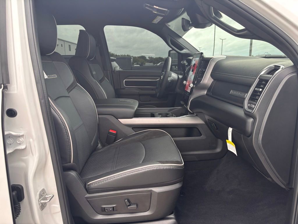 Used 2026 RAM 3500 Laramie AWD/4WD image 15
