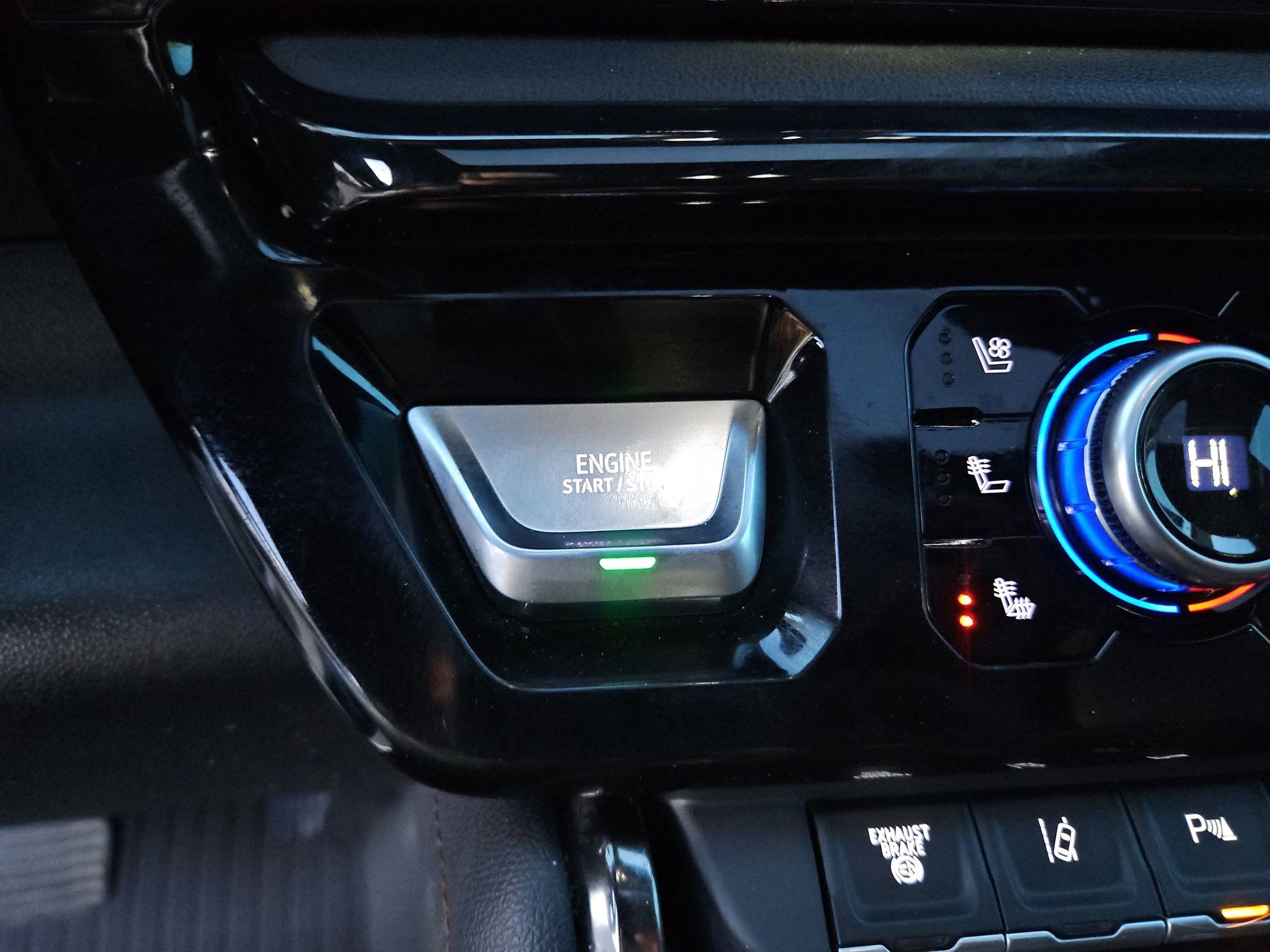 Used 2024 GMC Sierra 2500 AT4 w/ AT4 Premium Plus Package image 23