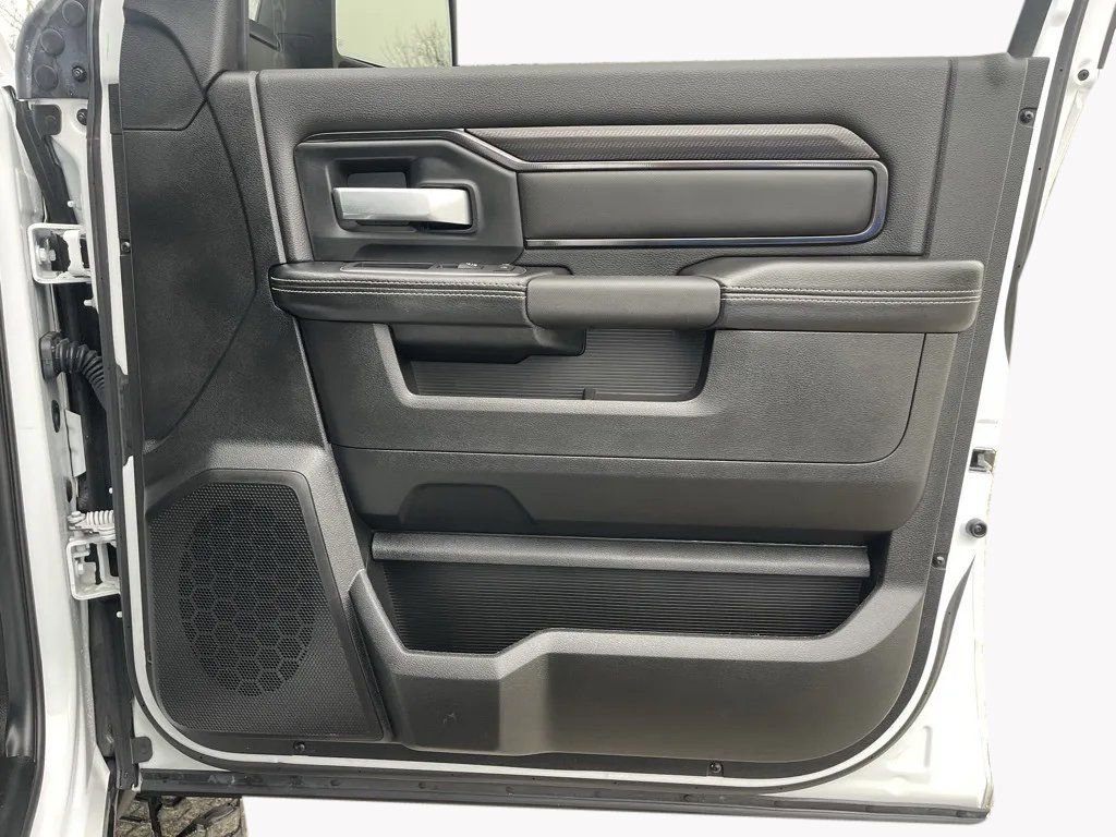 Used 2024 RAM 2500 Rebel w/ Towing Technology Group image 20