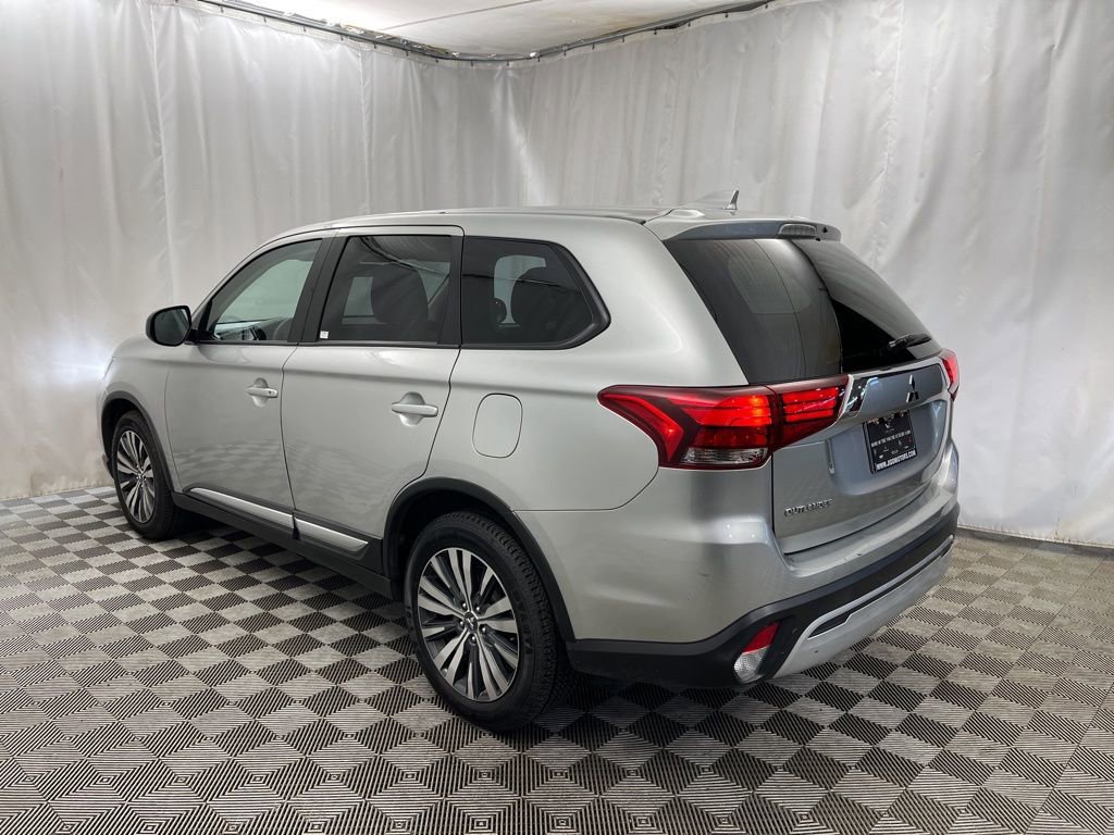 Used 2020 Mitsubishi Outlander ES image 4