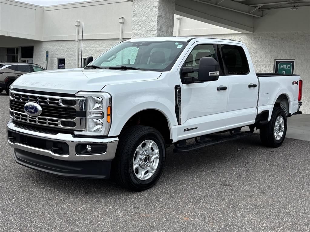 Used 2025 Ford F250 XLT AWD/4WD image 23