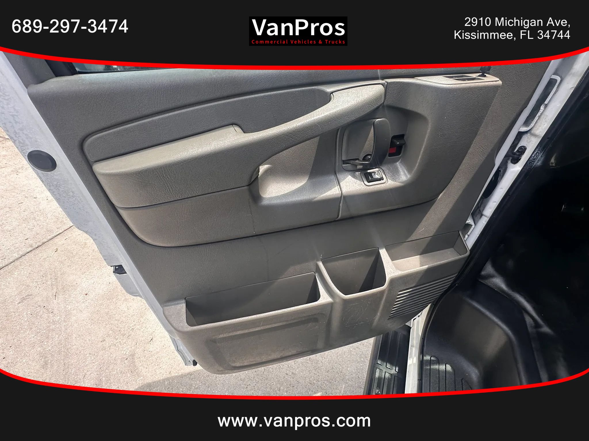 Used 2014 Chevrolet Express 2500 RWD image 8