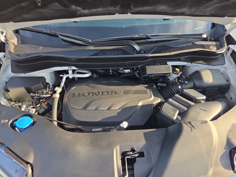 Used 2022 Honda Pilot Touring image 16