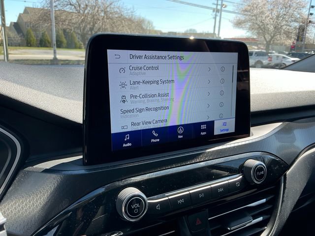 Certified 2022 Ford Escape SEL w/ SEL Stealth AWD Package image 22