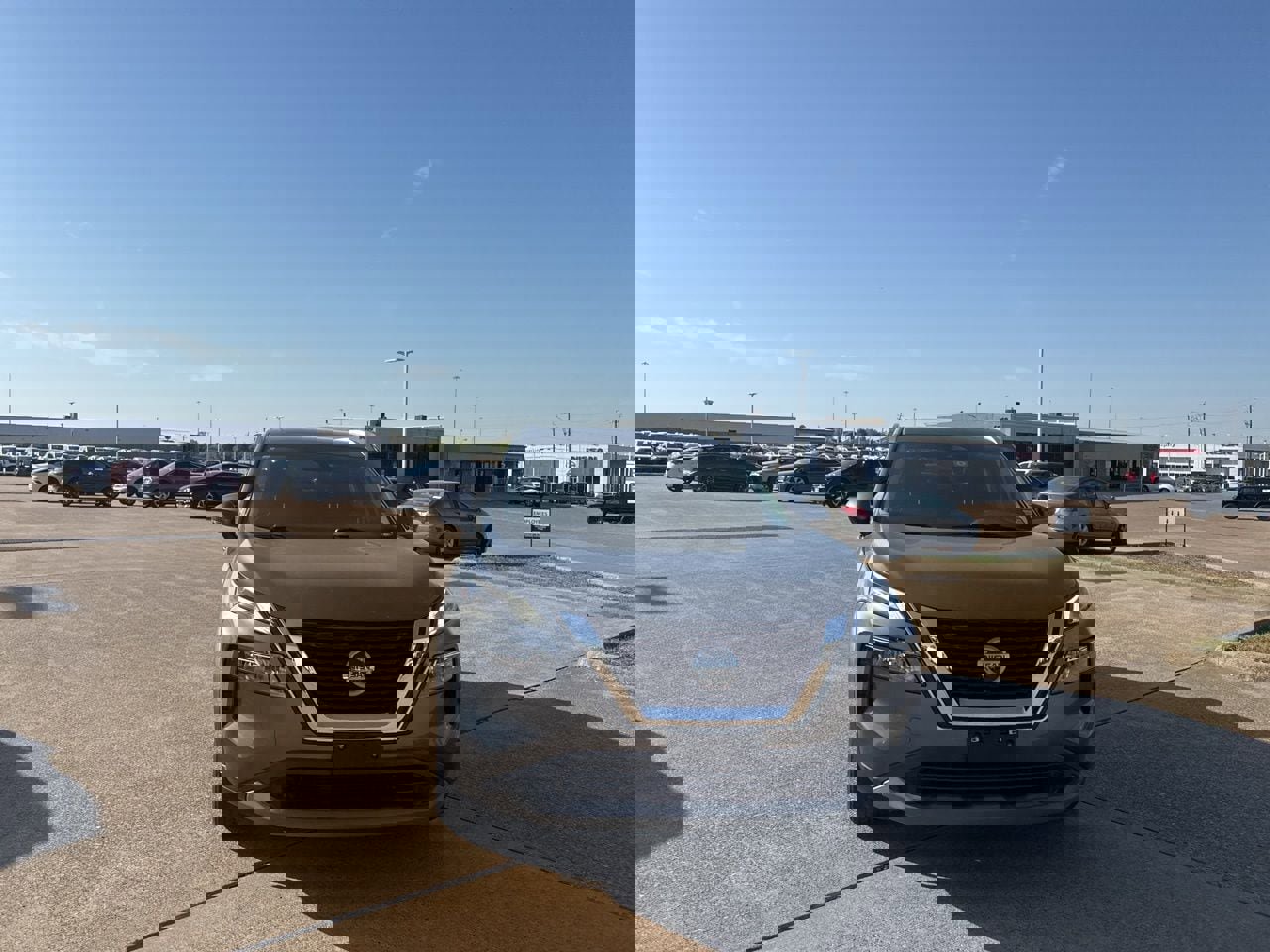 Certified 2021 Nissan Rogue SV w/ Premium Package image 4