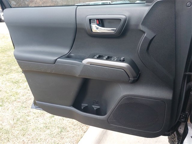 Used 2021 Toyota Tacoma TRD Sport image 26