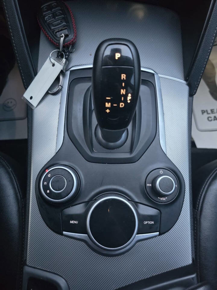 Used 2018 Alfa Romeo Stelvio Sport w/ Quick Order Package 22J Sport image 43