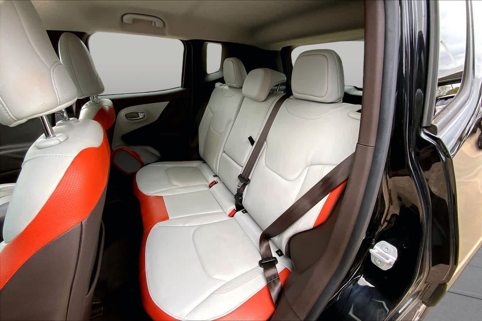 Used 2015 Jeep Renegade Limited AWD/4WD image 20