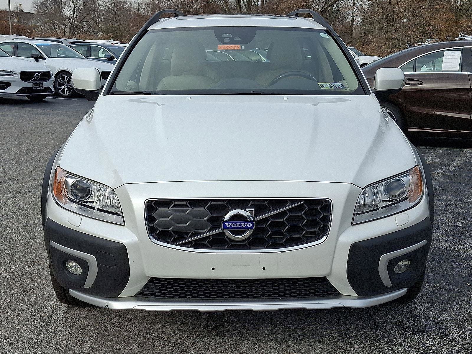 Used 2016 Volvo XC70 T5 Platinum w/ Climate Package image 2