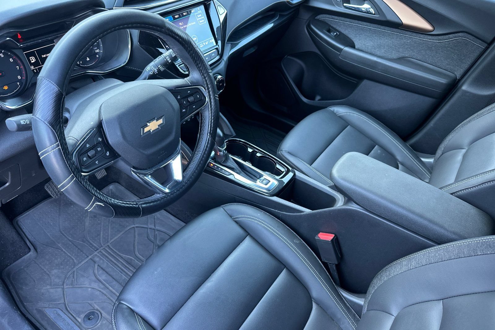 Used 2023 Chevrolet TrailBlazer ACTIV w/ Sun and Liftgate Package FWD image 10
