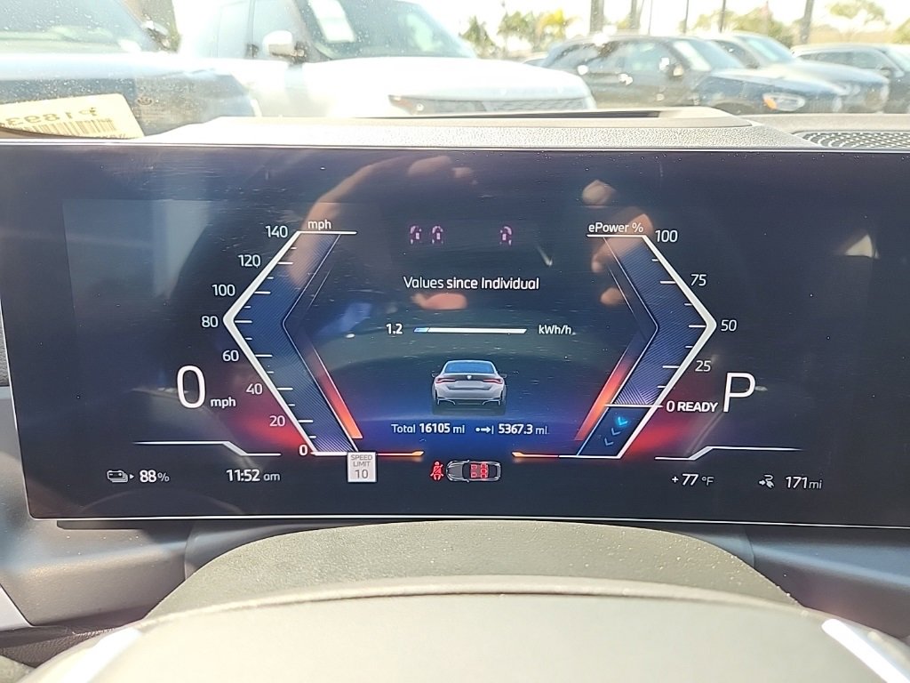 Used 2024 BMW i4 eDrive40 image 28