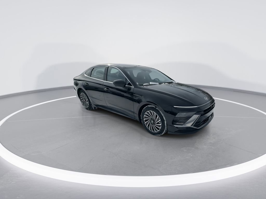 New 2026 Hyundai Sonata Limited FWD image 2
