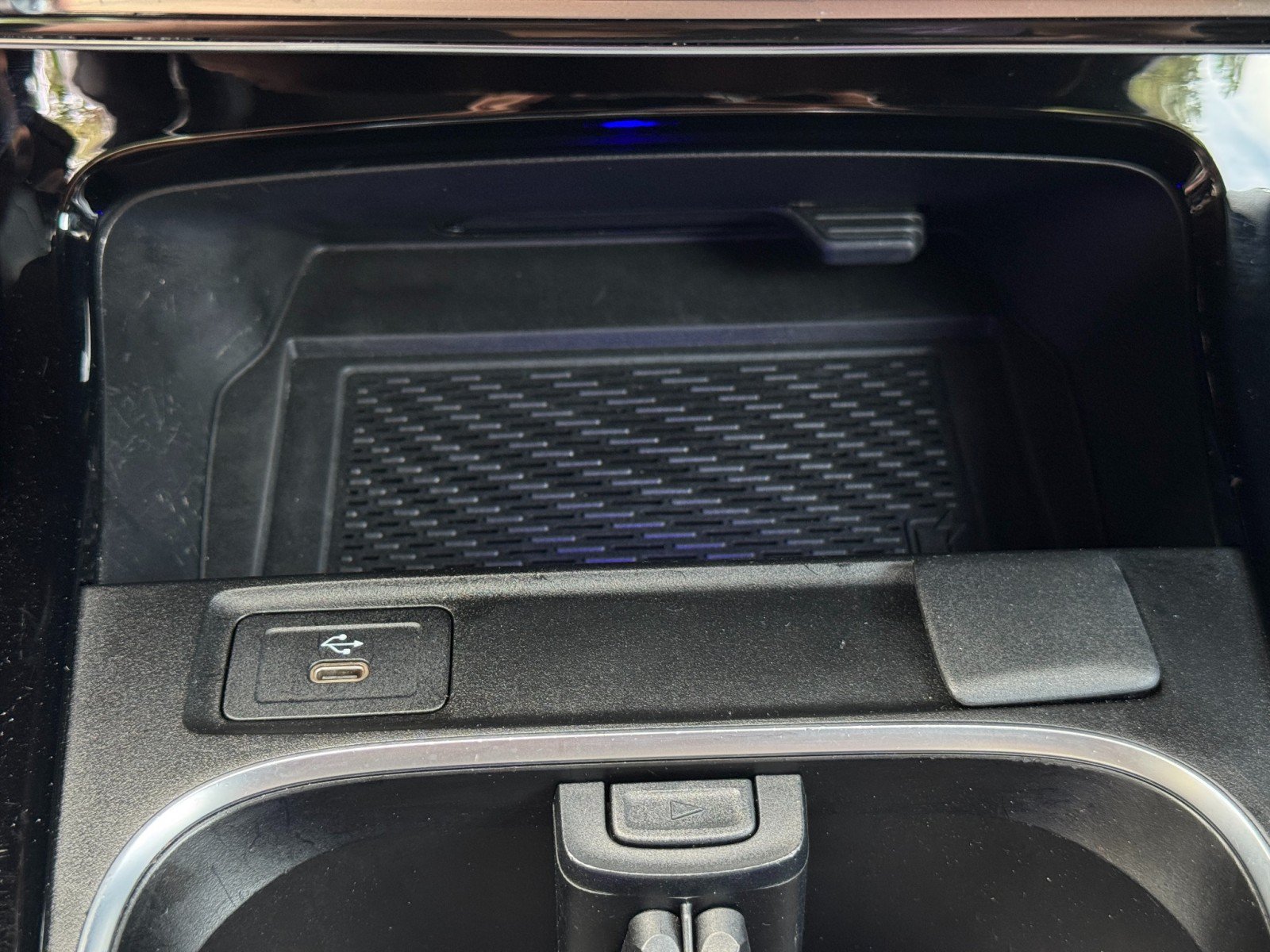 Used 2024 Mercedes-Benz CLA 250 w/ AMG Night Package image 30