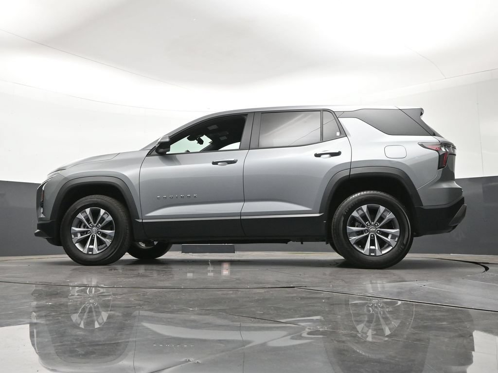 Used 2026 Chevrolet Equinox LT w/ Safety and Technology Package FWD image 25