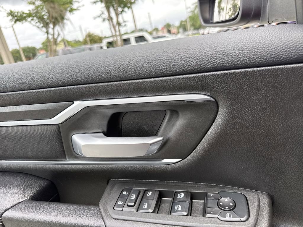 Used 2025 RAM 1500 Lone Star AWD/4WD image 12