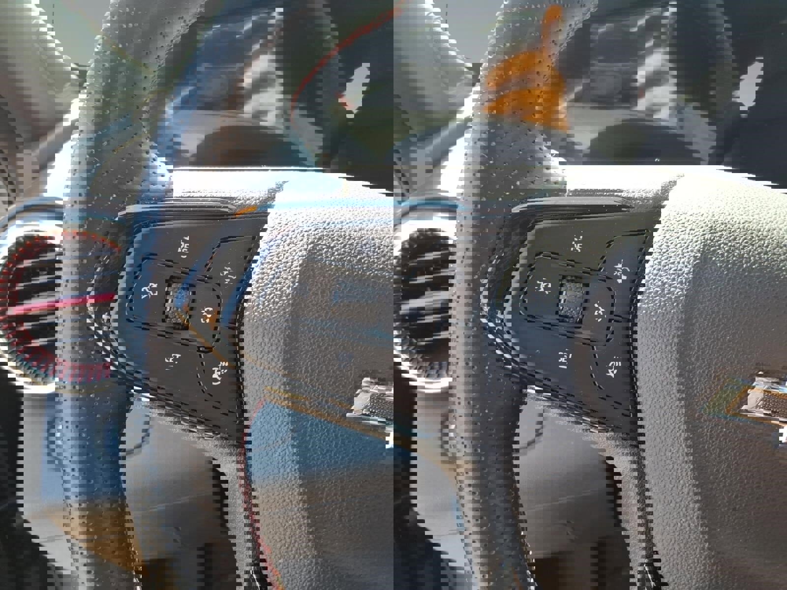 Used 2024 Chevrolet Trax RS w/ Driver Confidence Package image 13