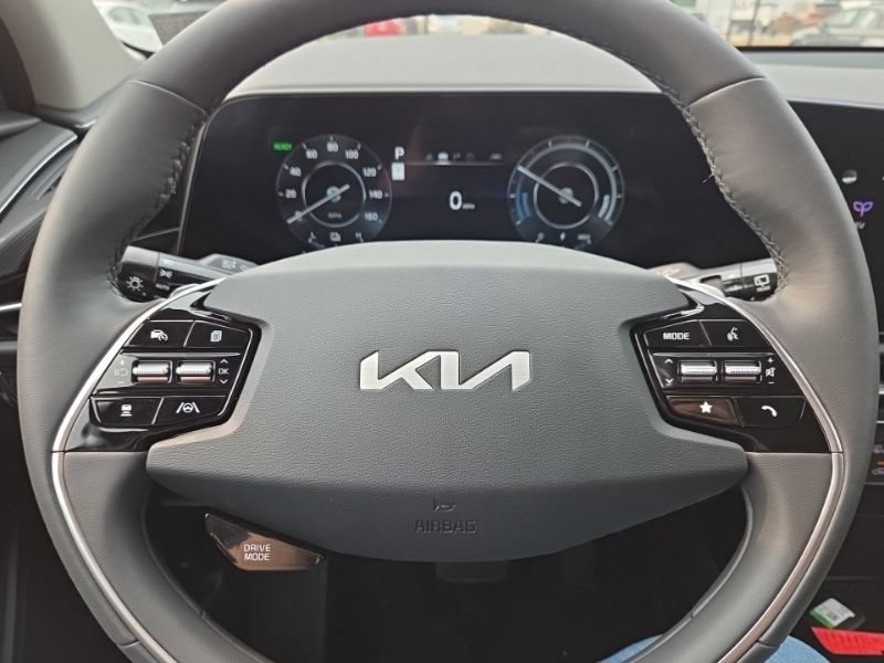 New 2026 Kia Niro Wind w/ Wind Preserve Package FWD image 28