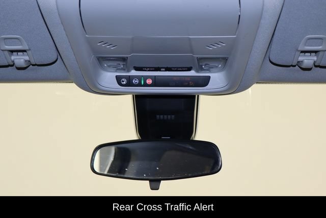 Used 2022 Chevrolet Equinox LT AWD/4WD image 25