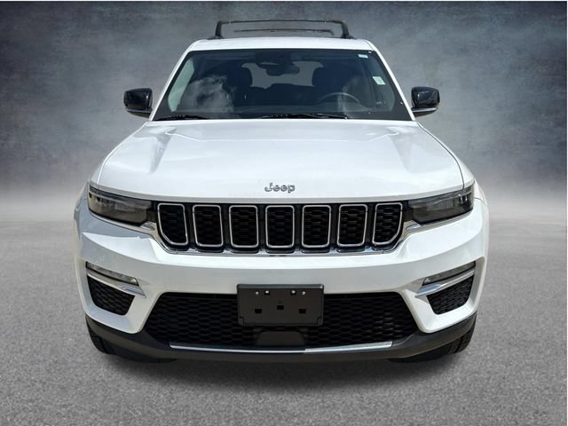 Used 2023 Jeep Grand Cherokee Limited AWD/4WD image 2