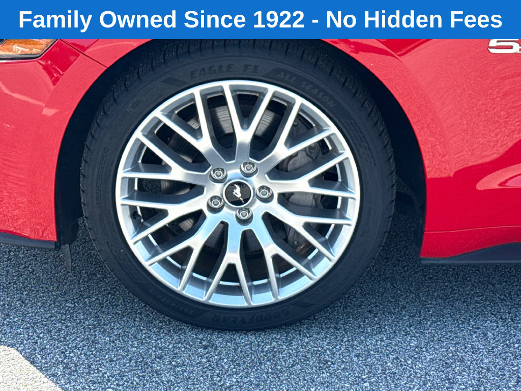 Used 2018 Ford Mustang GT RWD image 12