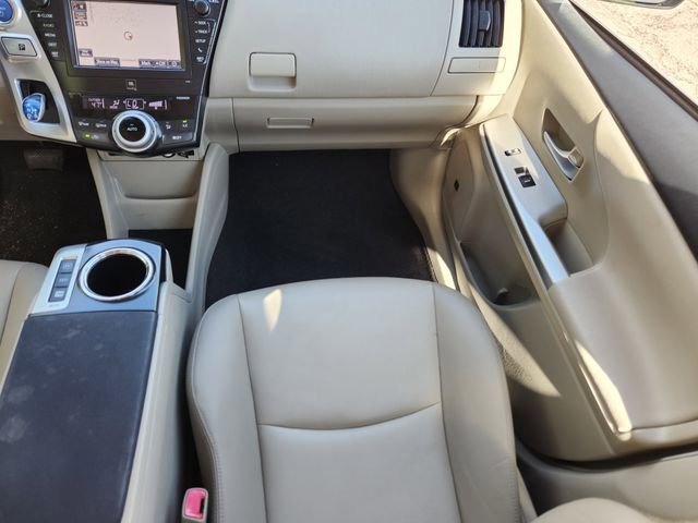 Used 2012 Toyota Prius V Five FWD image 22