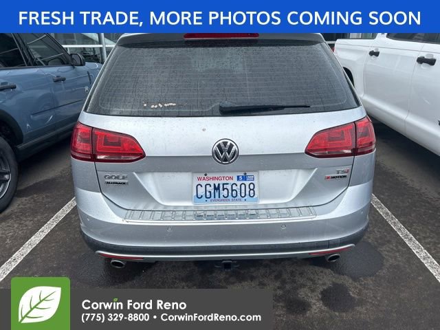 Used 2017 Volkswagen Golf Alltrack SE AWD/4WD image 6
