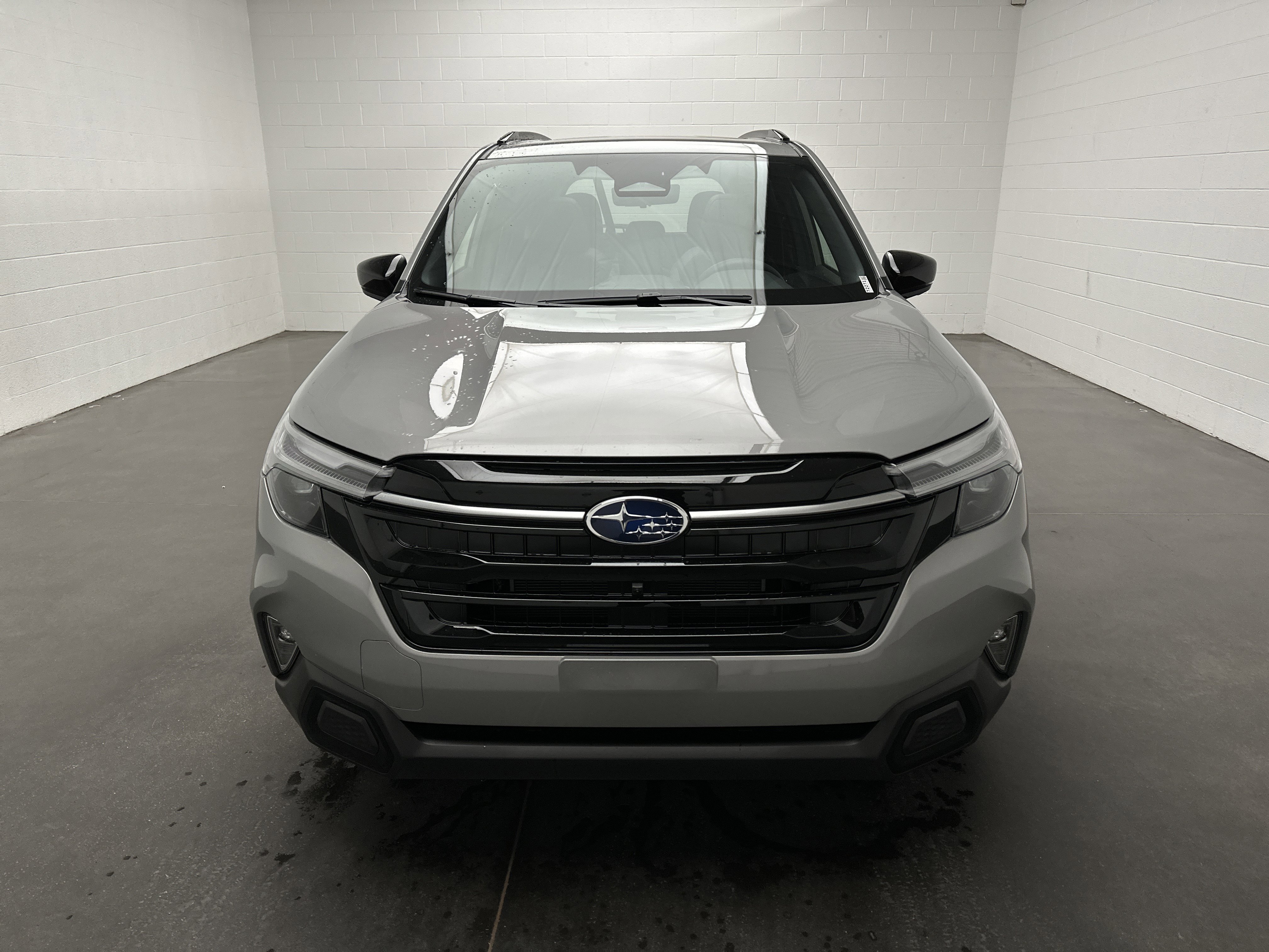 New 2025 Subaru Forester Touring image 3