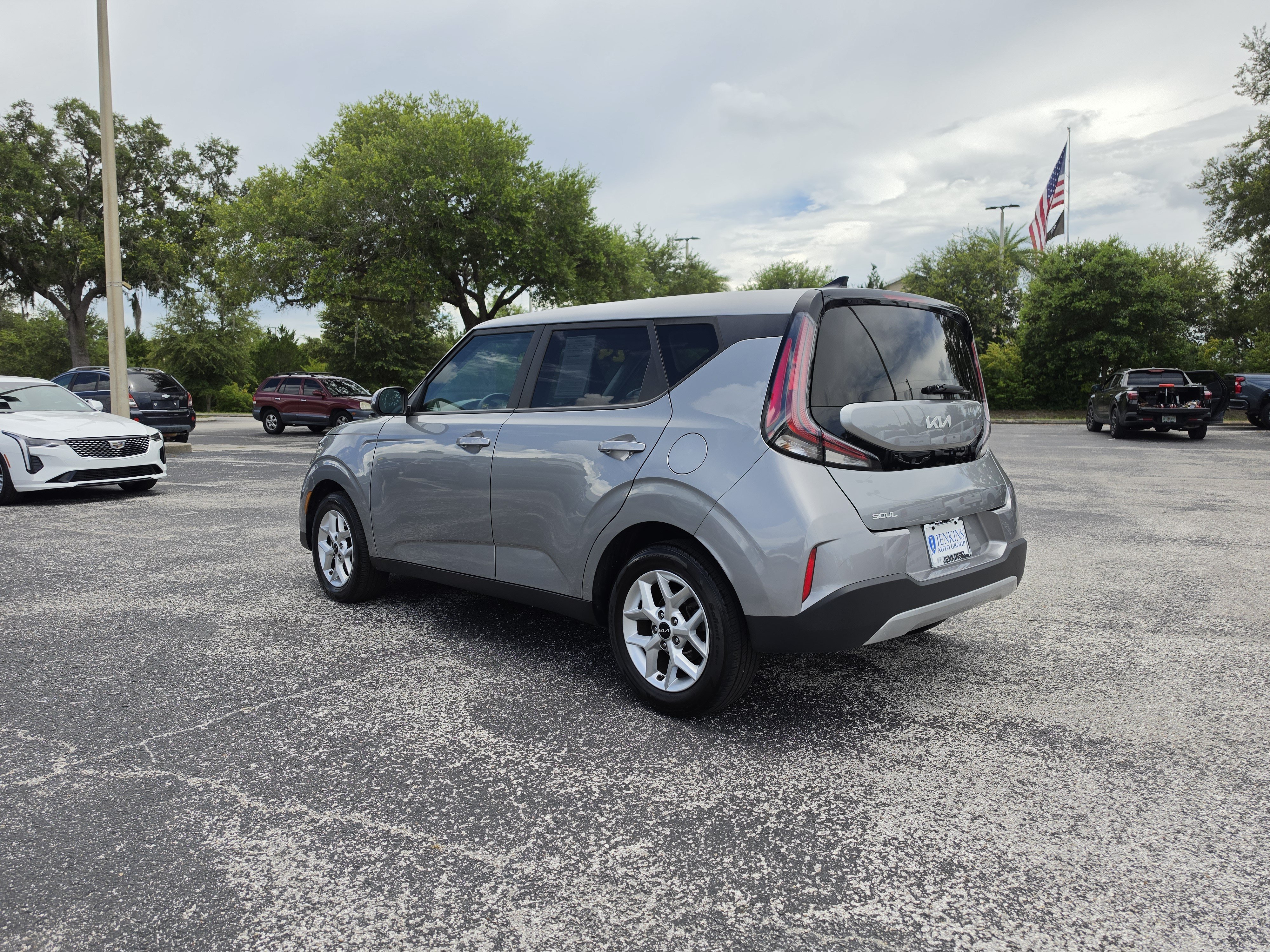 Used 2024 Kia Soul LX w/ Option Group 015 FWD image 7