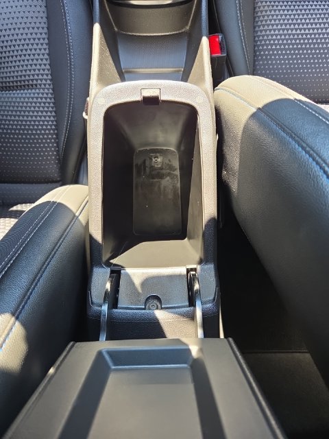 Used 2025 Chevrolet Trax LT FWD image 13
