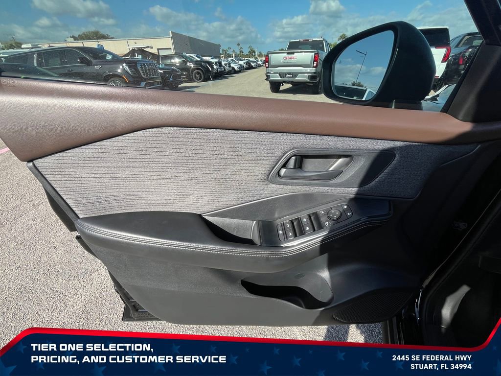 Used 2021 Nissan Rogue S FWD image 24