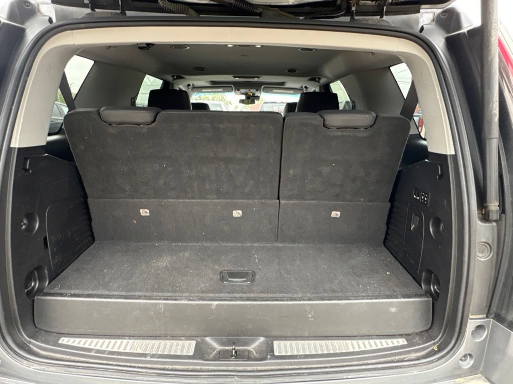 Used 2018 Cadillac Escalade Luxury AWD/4WD image 7