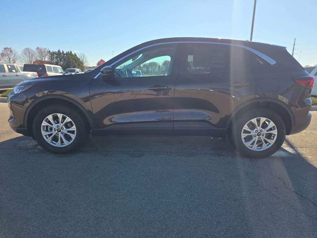 Used 2023 Ford Escape Active w/ Tech Pack #2 image 4