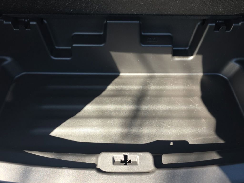 Used 2024 Buick Enclave Avenir w/ Avenir Technology Package image 43