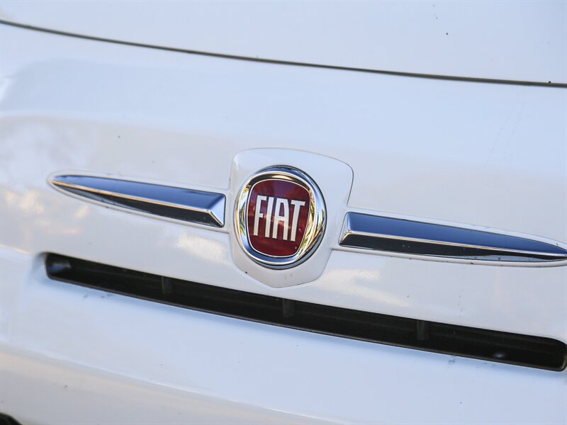 Used 2019 FIAT 500 Lounge FWD image 16