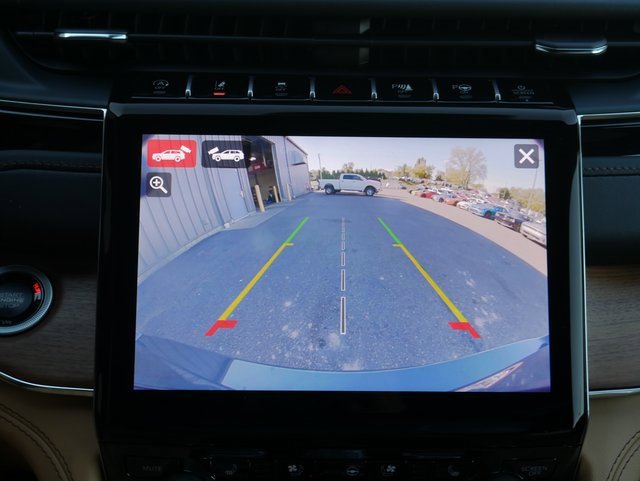 New 2025 Jeep Grand Cherokee L Summit image 9