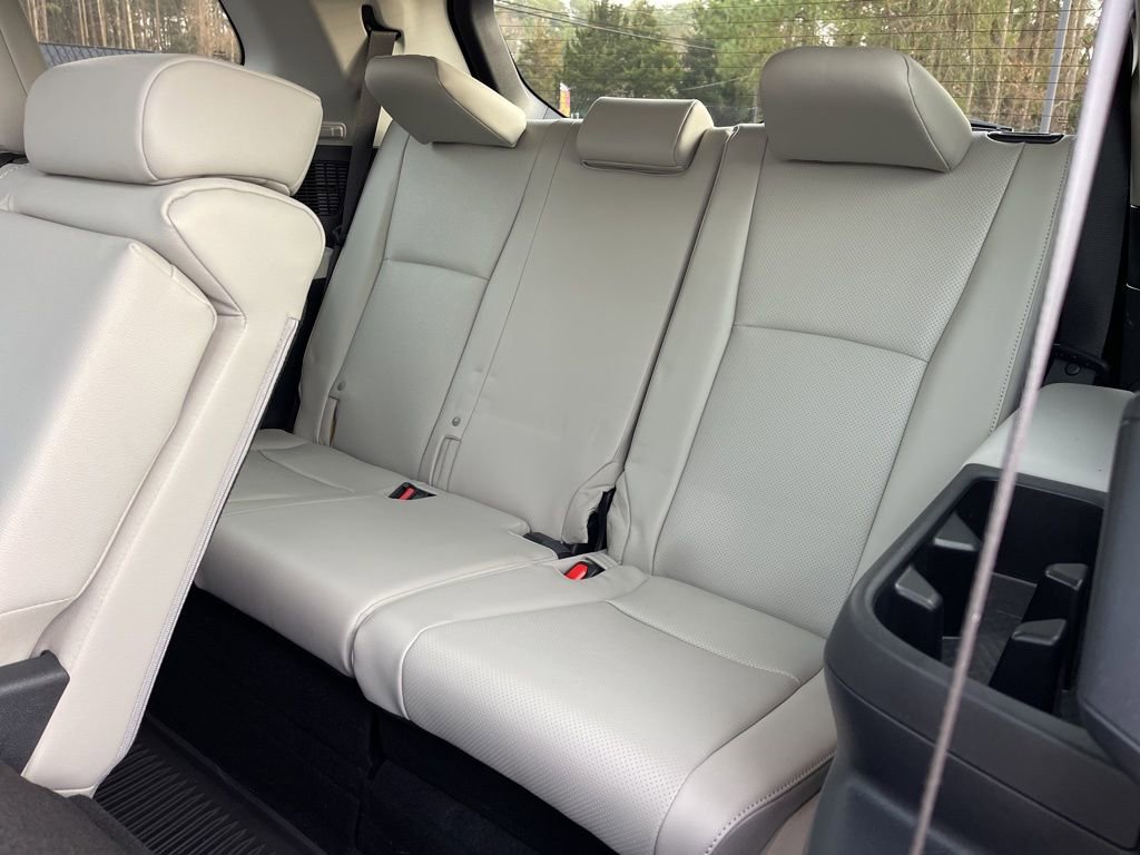 Used 2025 Toyota Grand Highlander AWD image 23