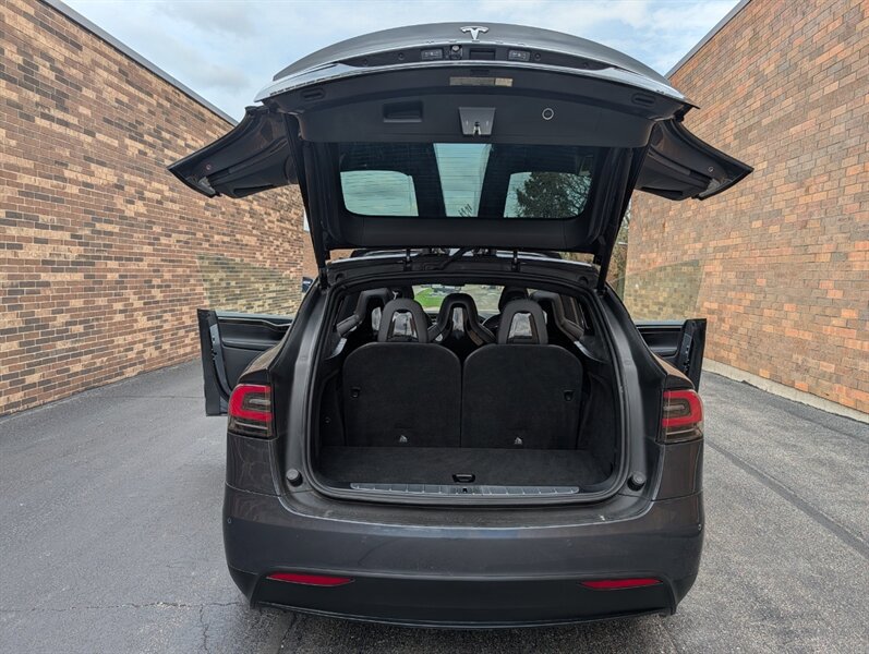 Used 2016 Tesla Model X 75D AWD/4WD image 6