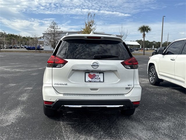 Used 2020 Nissan Rogue SV w/ Premium Package image 6