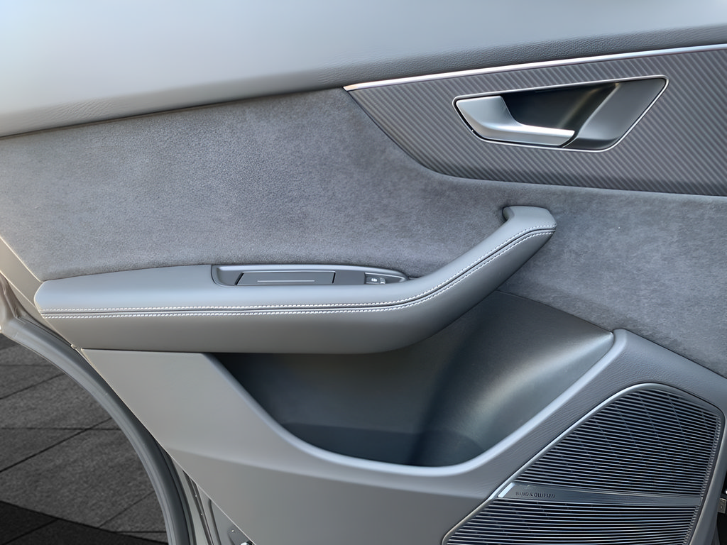 New 2026 Audi SQ8 Premium Plus AWD/4WD image 45