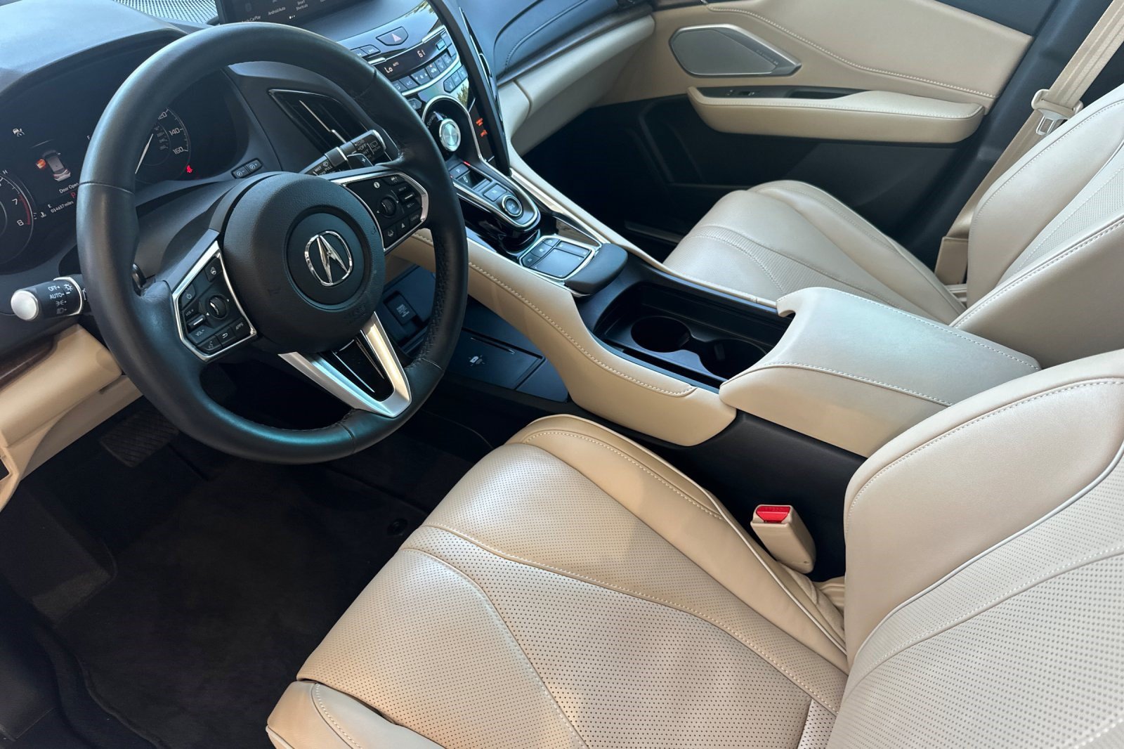 Used 2023 Acura RDX AWD w/ Advance Package image 11