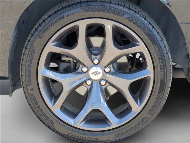 Used 2017 Dodge Challenger SXT image 22