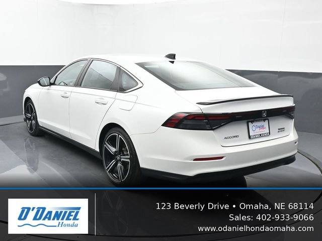 Used 2023 Honda Accord Sport image 4