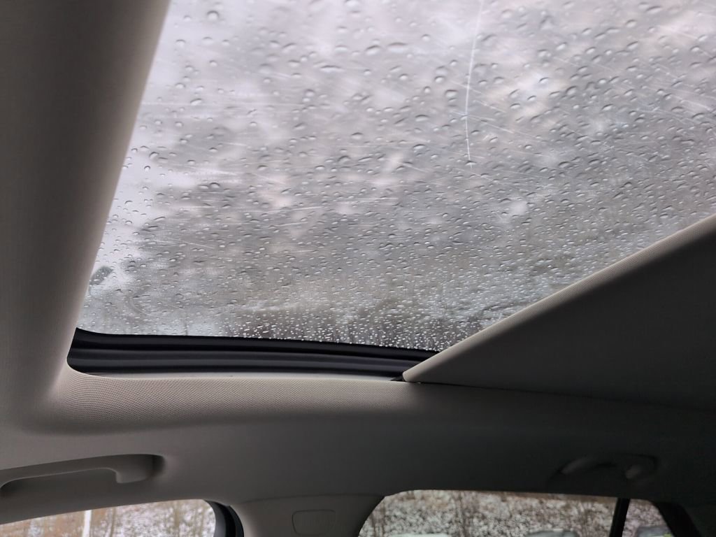 Used 2022 Buick Envision Avenir w/ Safety Package image 46