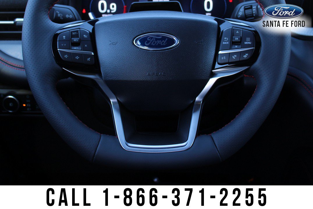 Used 2025 Ford Explorer ST-Line w/ Premium Package RWD image 29