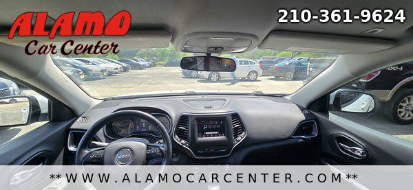 Used 2019 Jeep Cherokee Latitude Plus FWD image 39