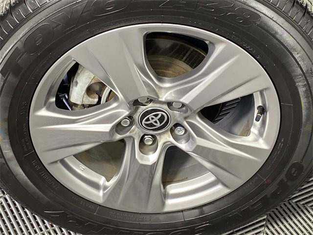 Used 2023 Toyota RAV4 XLE image 31